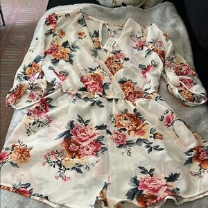 Cream Floral Women's Romper